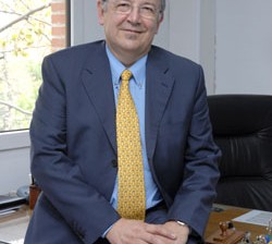 Julio Olivares, de DocPath