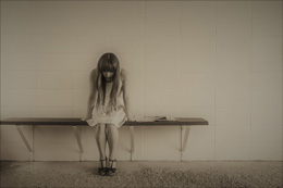 Mujer en exclusión social, de Pixabay