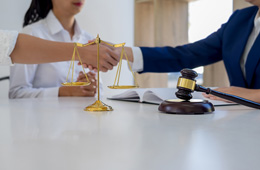 Normativa de contratos públicos, de Life Abogados